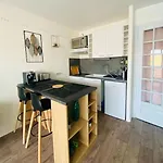 Appartement Entre Et Dunes Avec Balcon Vue Laterale 50m Pour 3 Pers Wifi Ménage Compris